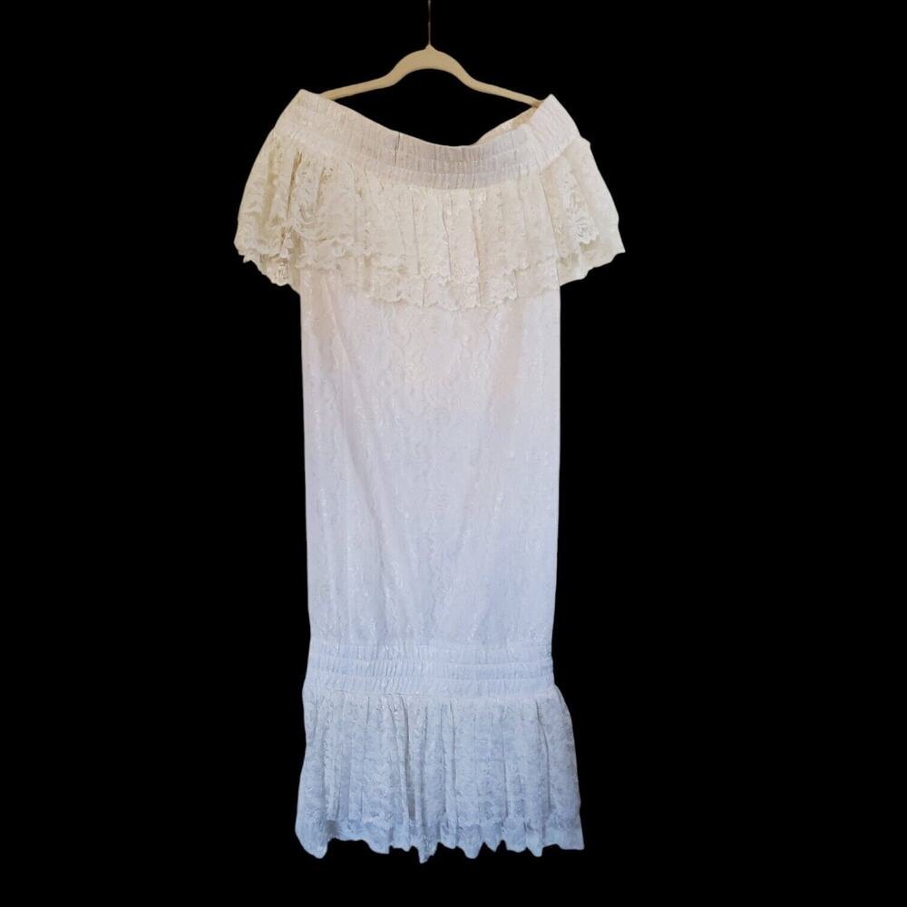 Vintage Mamo Howell Hawaii Full White Lace Aloha Off-Shoulder Formal Dress, Sz 8